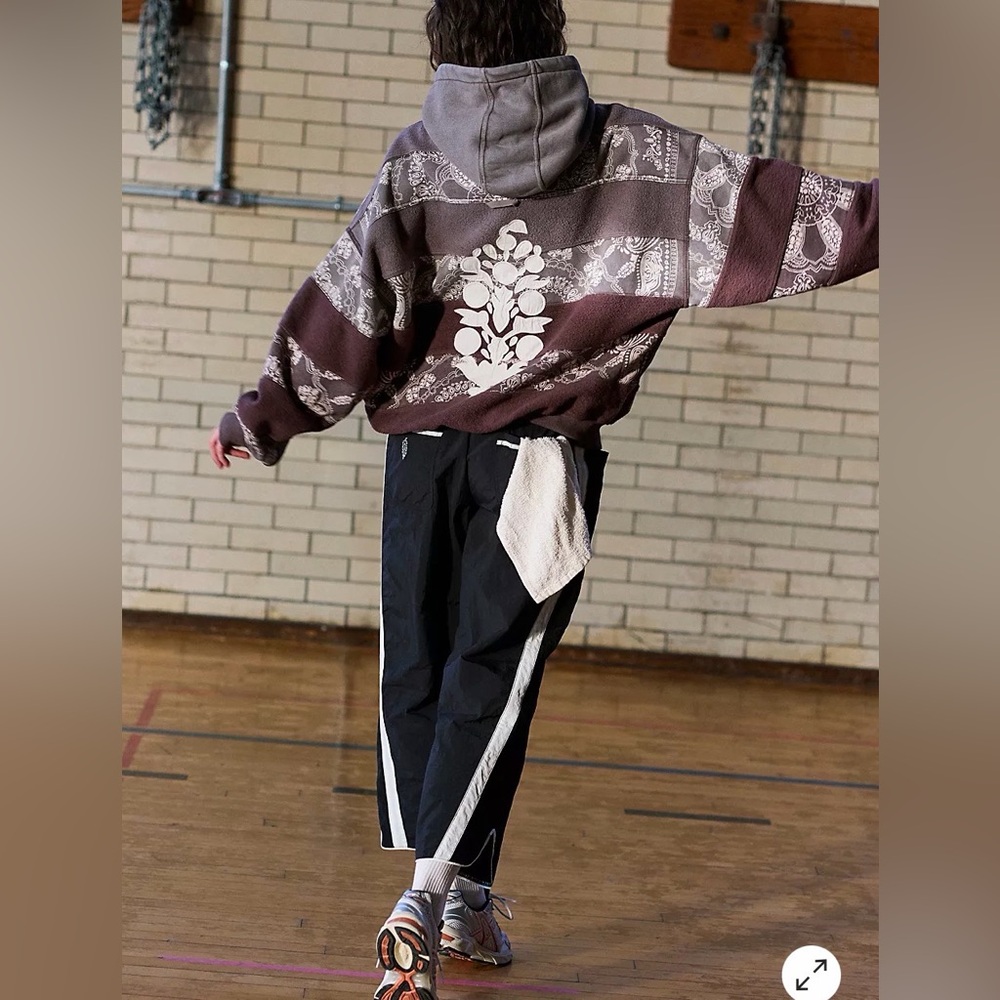 NWT FP Movement Final Call Bandana Logo Hoodie Size Large - Picture 2 of 6